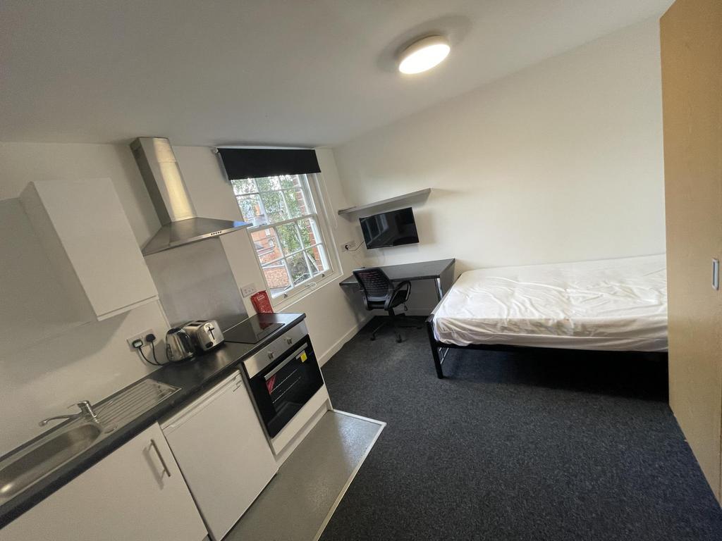 House in Leicester - View 3