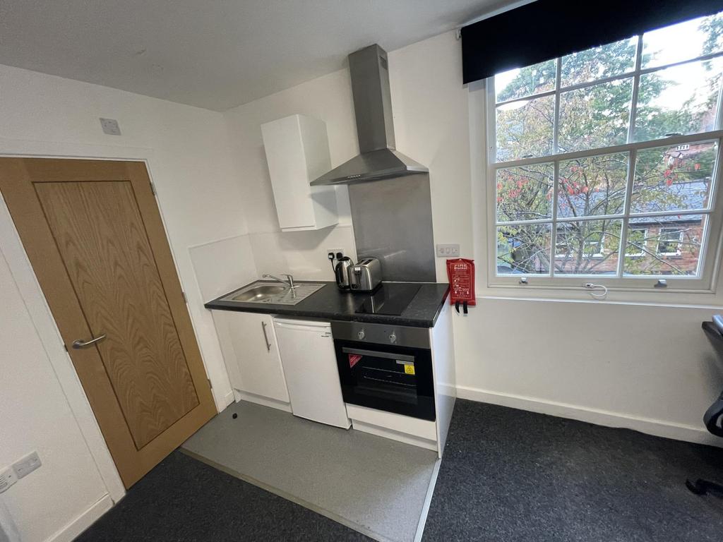 House in Leicester - View 4