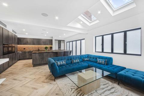 5 bedroom detached house for sale, Holmlee Way, Prestbury, SK10