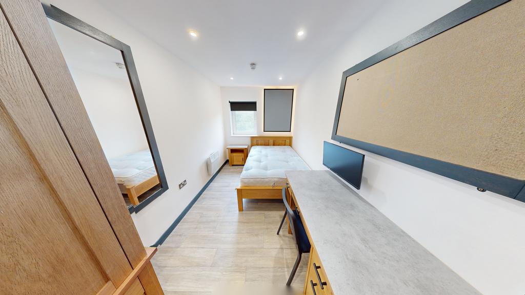 Apartment in Newcastle upon Tyne, Tyne and Wear - View 4