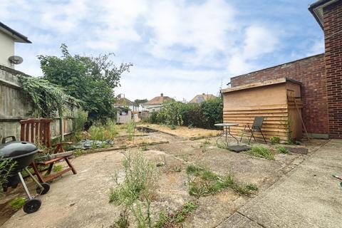 2 bedroom end of terrace house to rent, Barons Way, Egham, Surrey, TW20