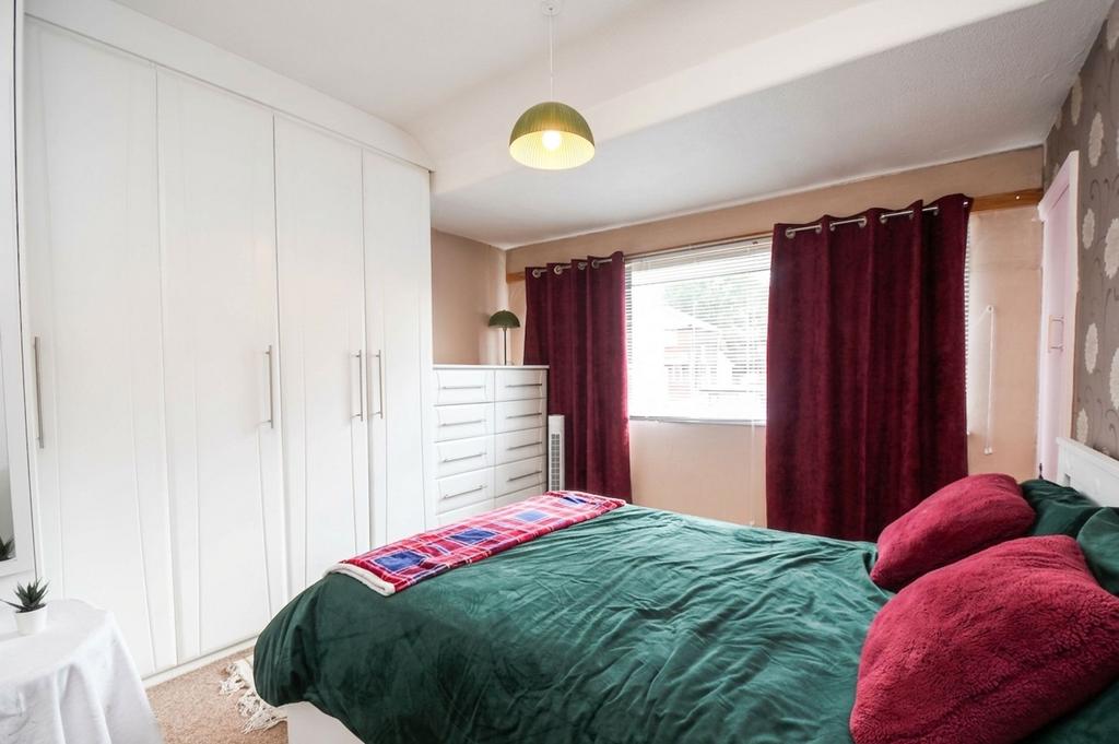 House in Salford - View 5