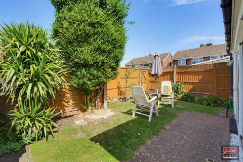 3 bedroom semi-detached house for sale, Bancroft Close, Feltham Hill Road, Ashford, London, TW15 2BZ