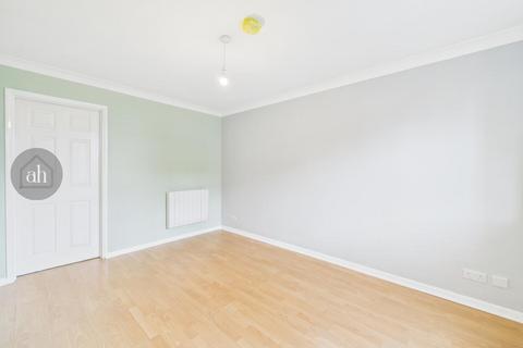 2 bedroom semi-detached house to rent, Cornmill Green, Woolpit,