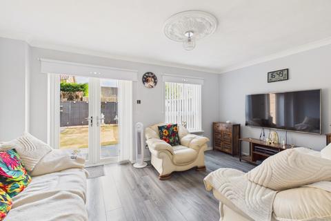 2 bedroom semi-detached house for sale, Ha'penny Bridge Way, Hull, HU9 1HD
