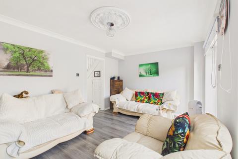2 bedroom semi-detached house for sale, Ha'penny Bridge Way, Hull, HU9 1HD