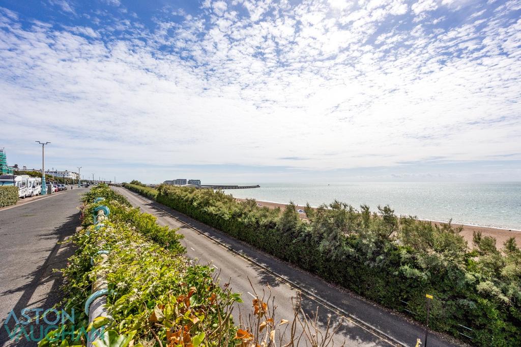 Apartment in Brighton - View 2
