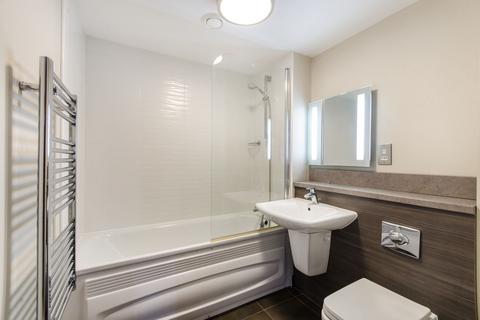 2 bedroom flat to rent, The Green, Ealing, Southall, UB2