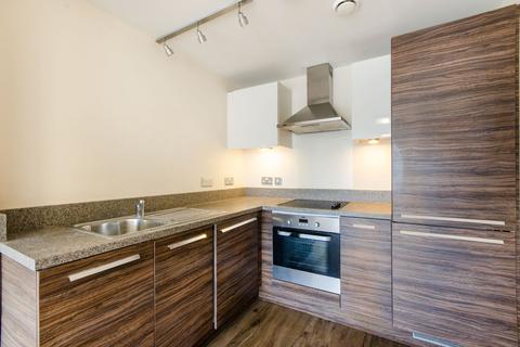 2 bedroom flat to rent, The Green, Ealing, Southall, UB2