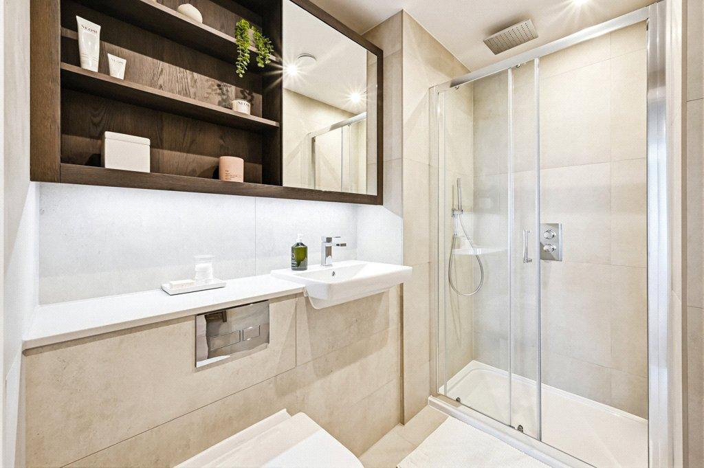 Apartment in Nine Elms - More