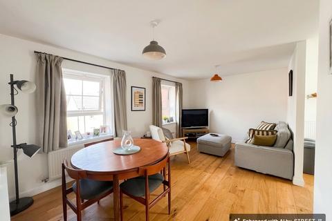 2 bedroom coach house to rent, Poltimore Drive, Exeter, EX1