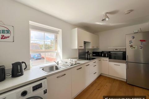 2 bedroom coach house to rent, Poltimore Drive, Exeter, EX1
