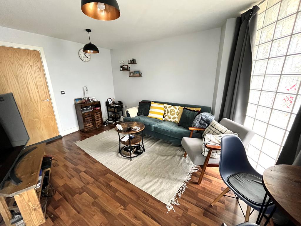 Apartment in Birmingham, West Midlands - View 2