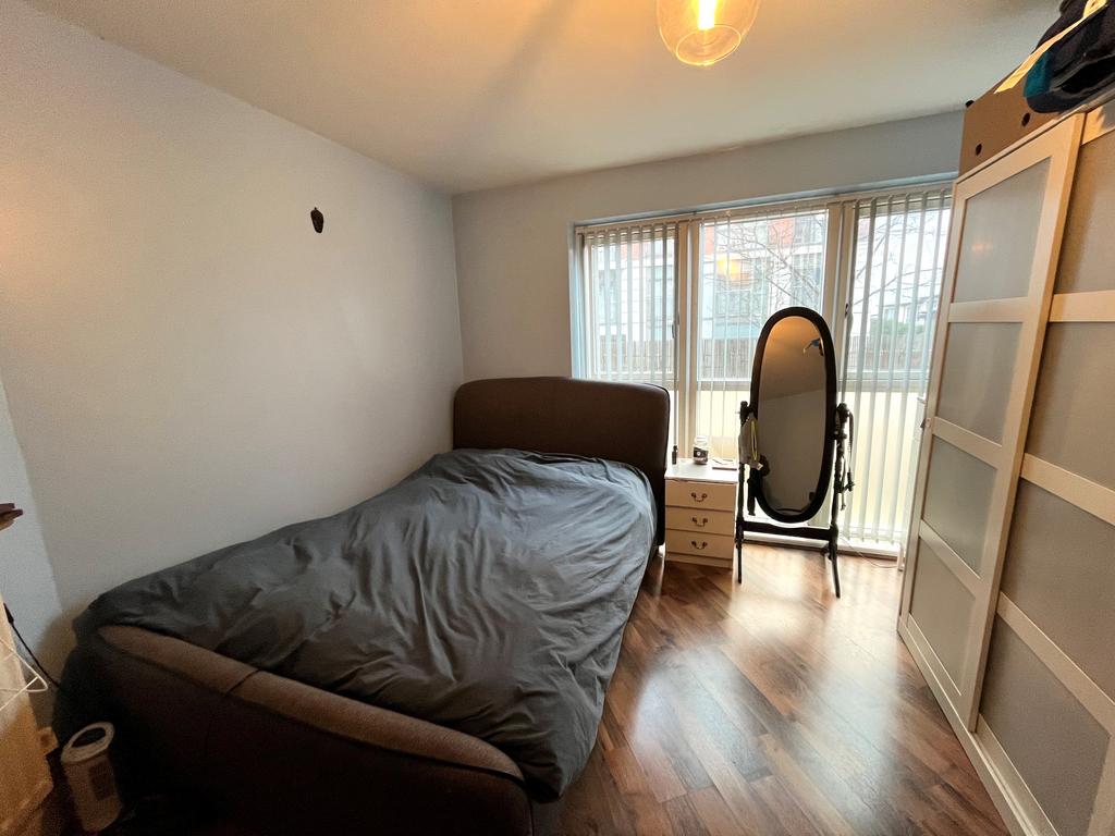 Apartment in Birmingham, West Midlands - View 4