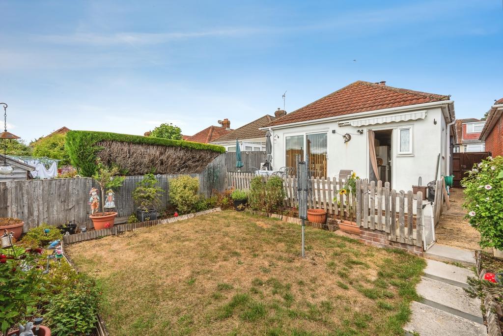 House in Hampshire - View 3