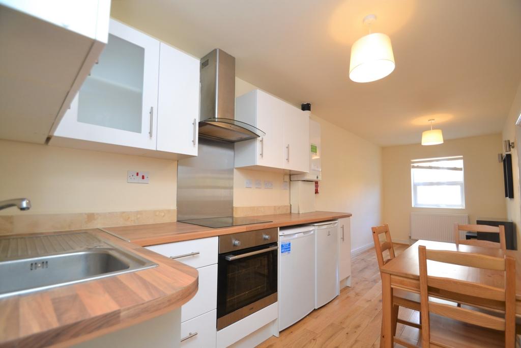 Apartment in London - View 2