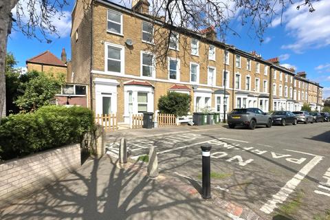 House share to rent, Fransfield Grove, London, SE26