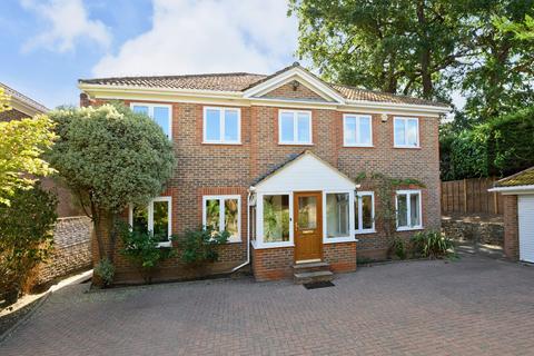 undefined, Rosslyn Park, Weybridge, Surrey, KT13