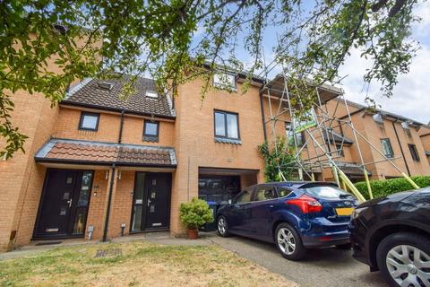 3 bedroom terraced house for sale, Coulson Way, Burnham, Buckinghamshire, SL1
