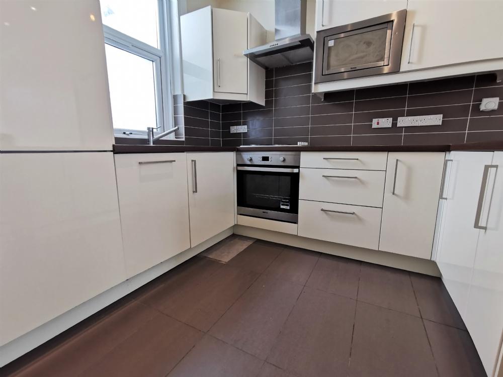 Apartment in London - View 2