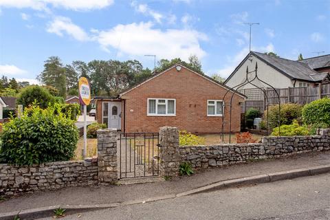 2 bedroom detached bungalow for sale, Jubilee Lane, Farnham
