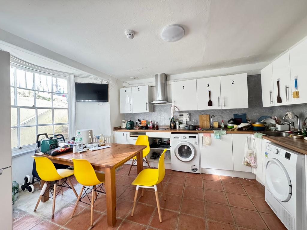 House in Hove - View 5