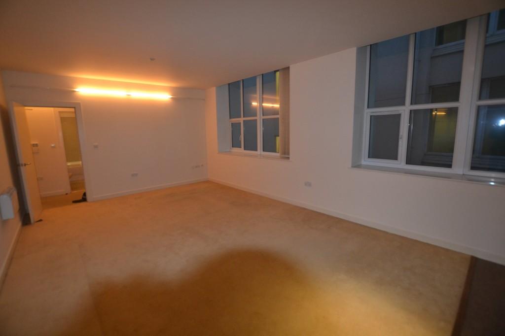 Apartment in Leicester - View 4