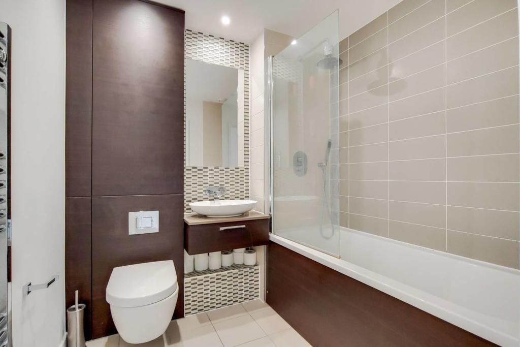 Apartment in London - More