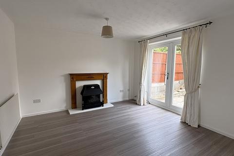3 bedroom semi-detached house for sale, Wymondham Way, Melton Mowbray