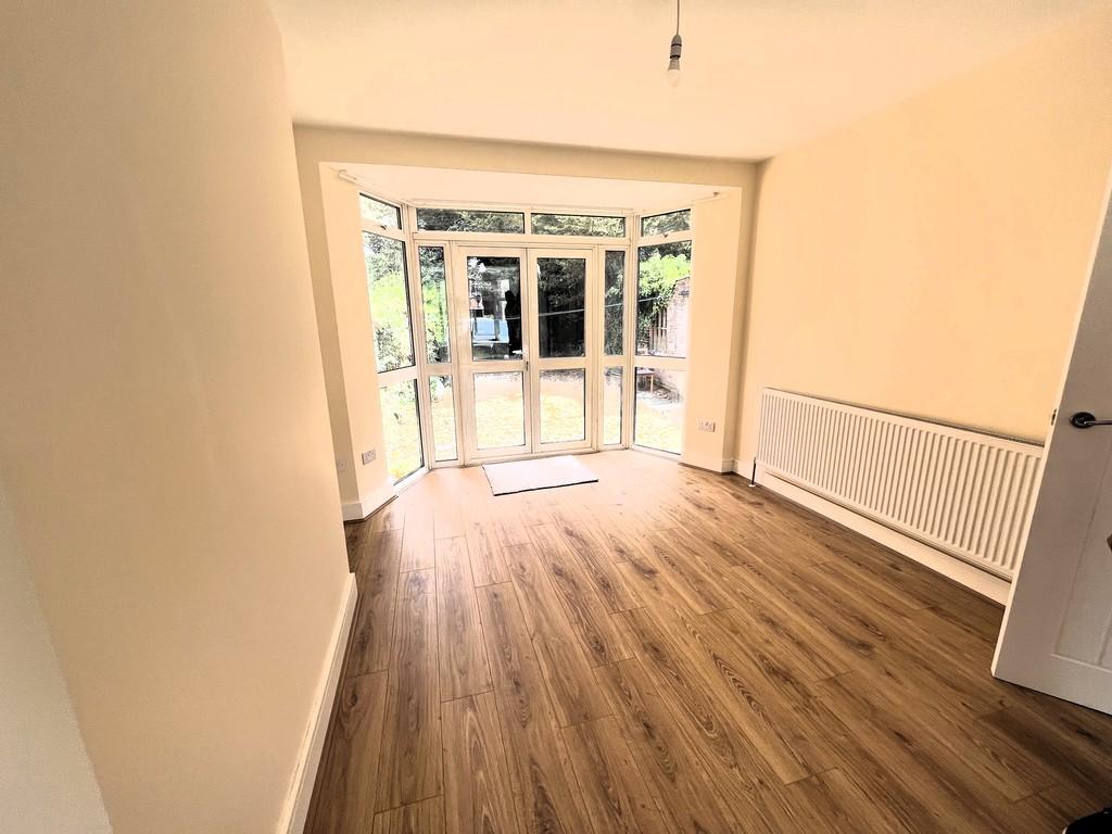 House in Middlesex - View 2