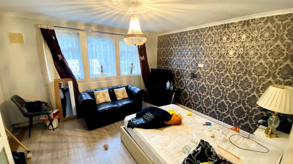 House in Loughton - View 5