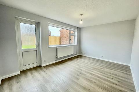 3 bedroom terraced house to rent, Swift Close, Melton Mowbray
