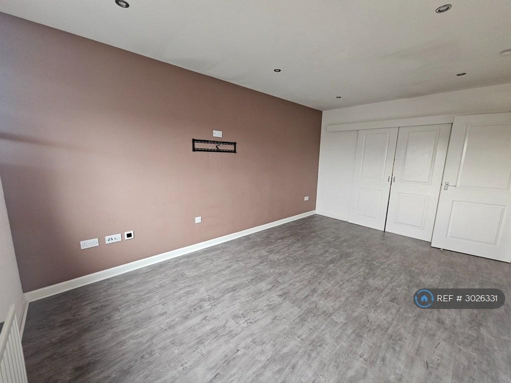 Apartment in Uddingston, Glasgow - View 4