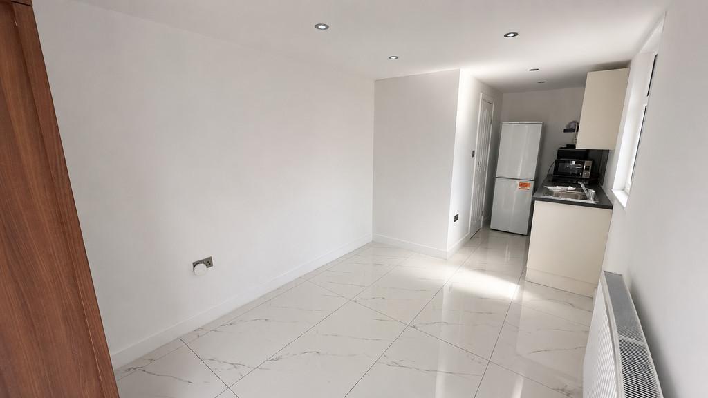 House in Ruislip - View 3