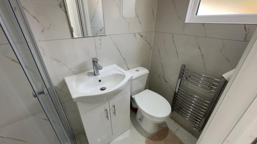 House in Ruislip - View 5