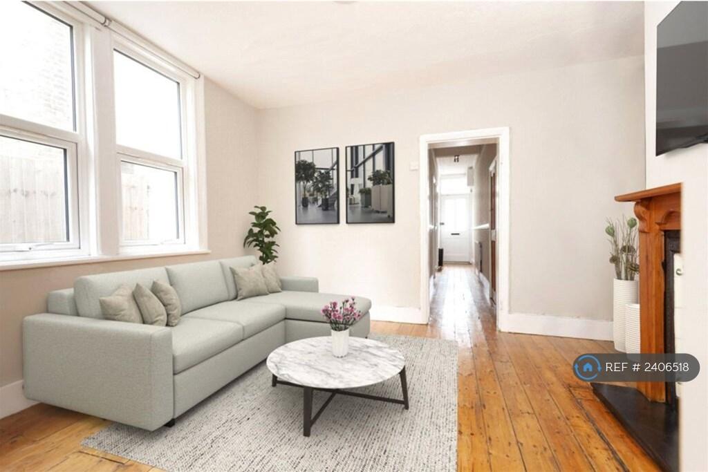 Apartment in Wimbledon - View 3