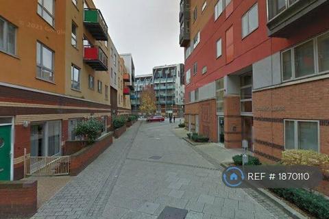 2 bedroom flat to rent, Maurer Court, London, SE10