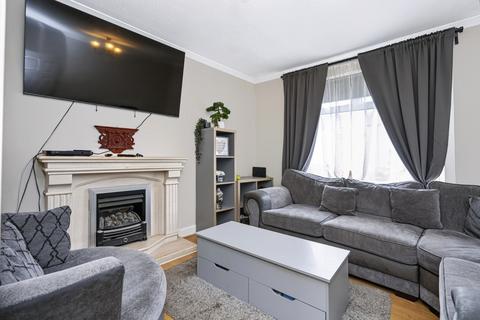 3 bedroom semi-detached house for sale, Carronside Street, FK2 7QD