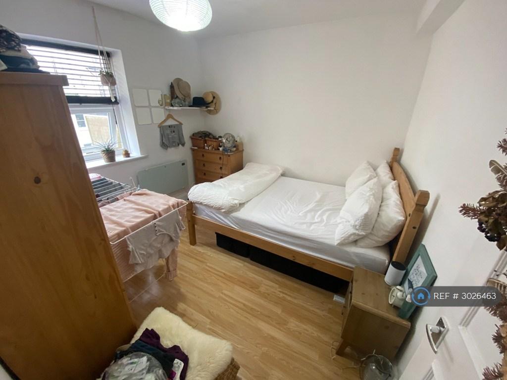 Apartment in Brighton - View 3