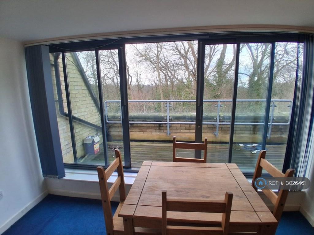 House in London - View 3