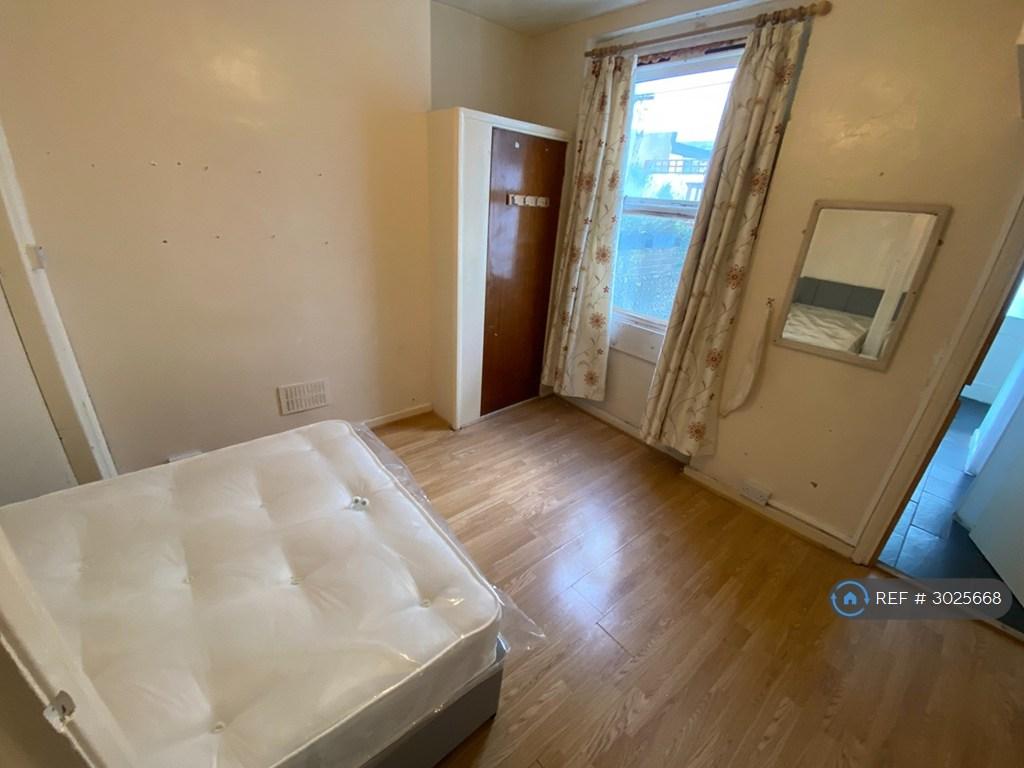 Apartment in Brighton - View 2