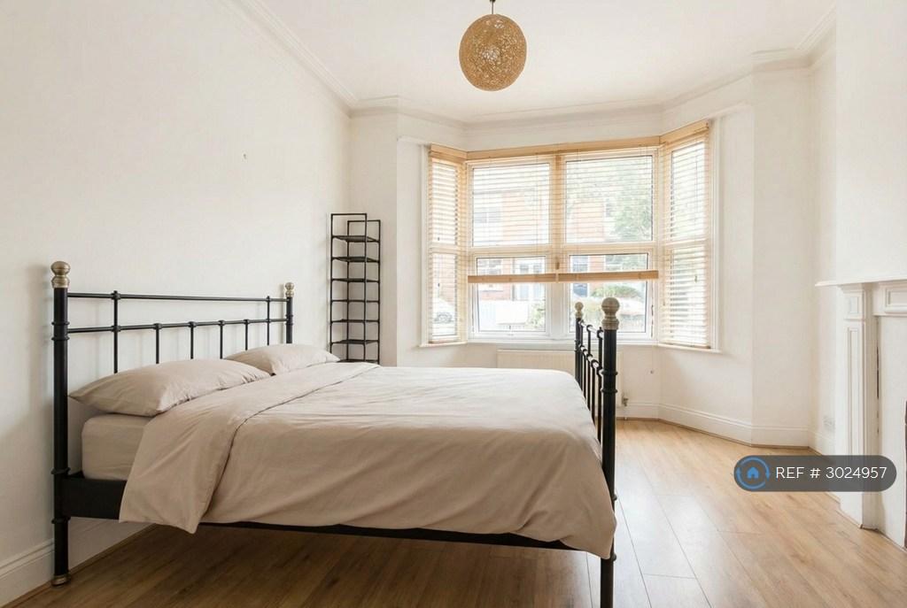 House in Brighton - View 5