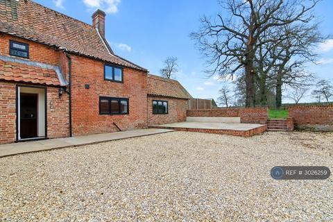 5 bedroom terraced house to rent, Holt Road, Norwich, NR10