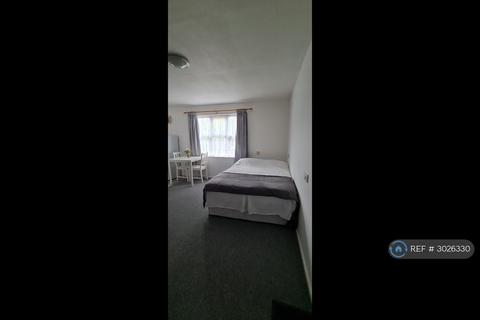 Studio to rent, Tavistock Road, West Drayton, UB7