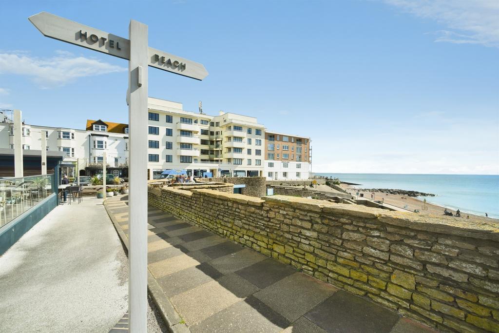 Apartment in Brighton - View 2