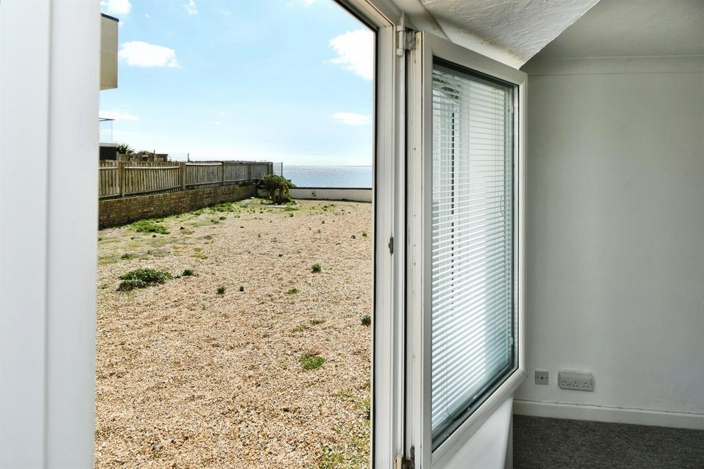 Apartment in Brighton - View 4
