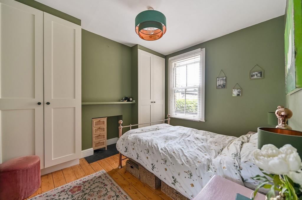 Apartment in London, Hanwell - More