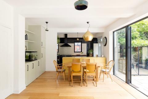 undefined, Donnington Road, London, NW10
