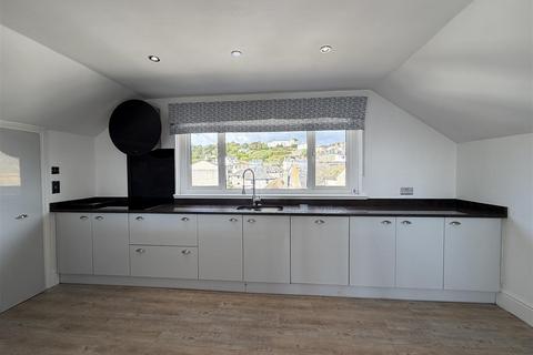 2 bedroom penthouse to rent, Middle Wharf, Mevagissey, St. Austell