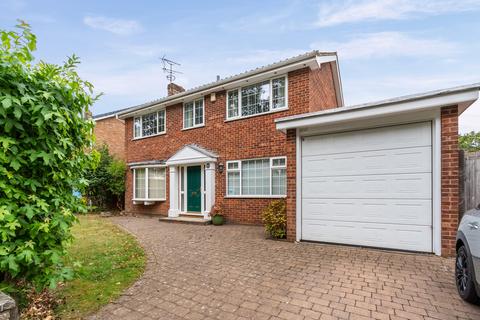 4 bedroom detached house for sale, Hookstone Drive, Harrogate, HG2